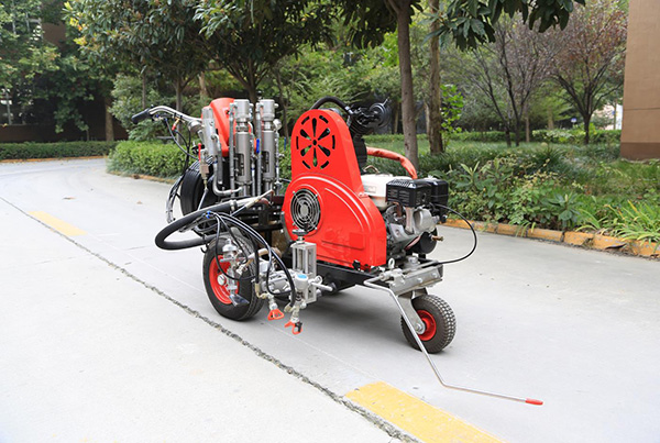 劃冷噴標線什么設備好?簡易高效冷噴劃線機 劃冷噴標線什么設備好?簡易高效冷噴劃線機